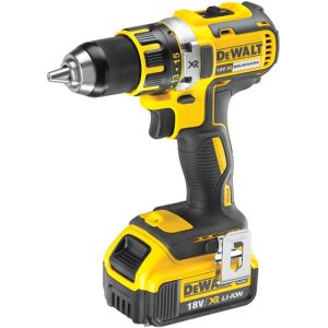 Dewalt DCD790M2 Porakone-ruuvinväännin sis. 4,0 Ah:n akut ja laturin